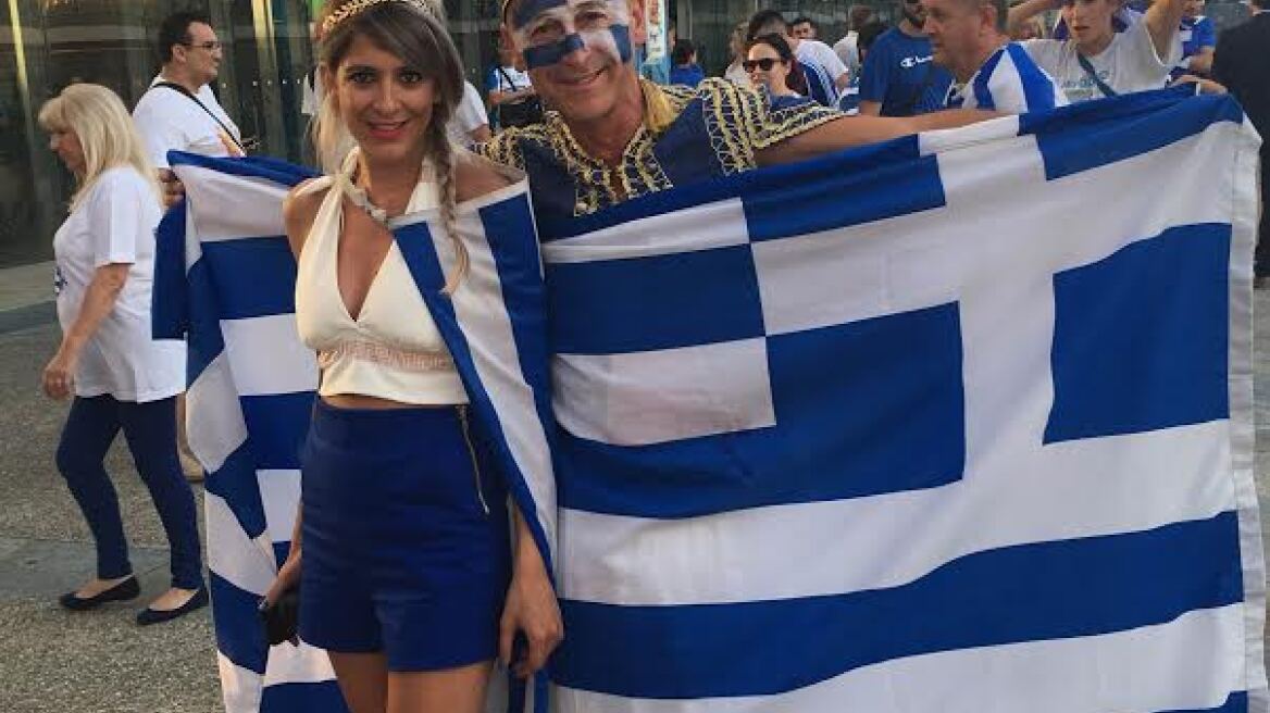 Φωτογραφίες: Είναι... τρελοί της εθνικής μπάσκετ οι οπαδοί