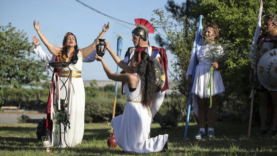 See the Greek pagans celebrate Prometheus (photos)