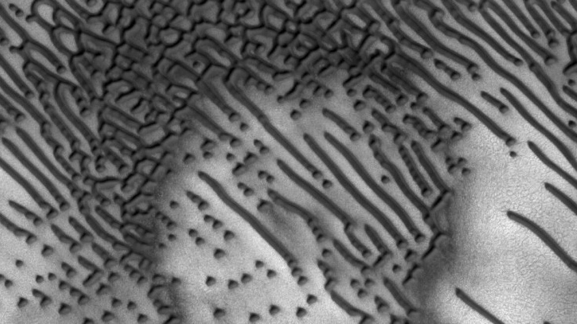 Morse code from Mars? (photos)