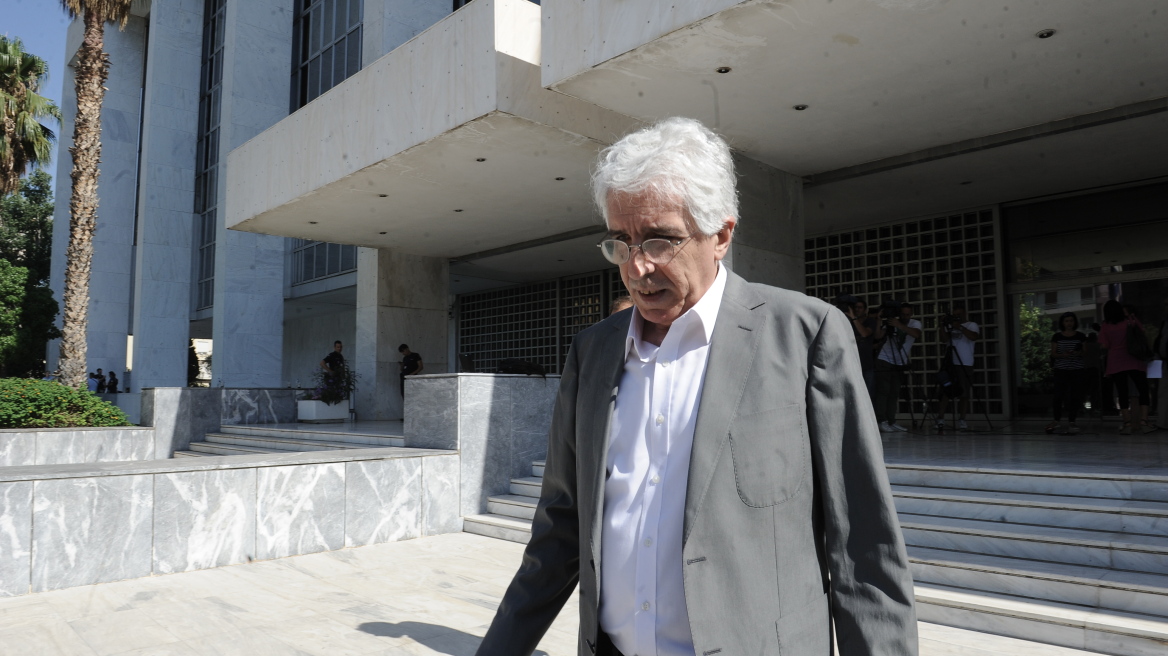 Πρωί - πρωί ο Παρασκευόπουλος στην εισαγγελέα του Αρείου Πάγου