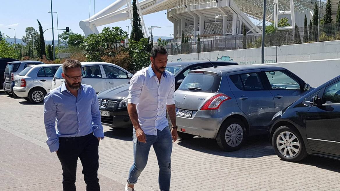 Στην ΑΕΚ και με τη βούλα ο Αλμέιδα