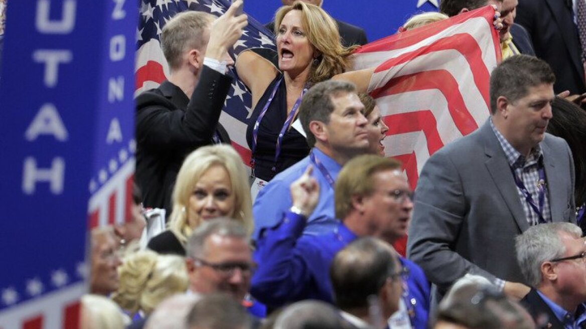 ΗΠΑ: Χαμός σε συνέδριο των Ρεπουμπλικάνων με αφορμή τον Τραμπ