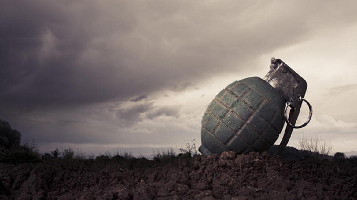 Βρέθηκαν χειροβομβίδες σε θαλάσσια περιοχή στο Αίγιο