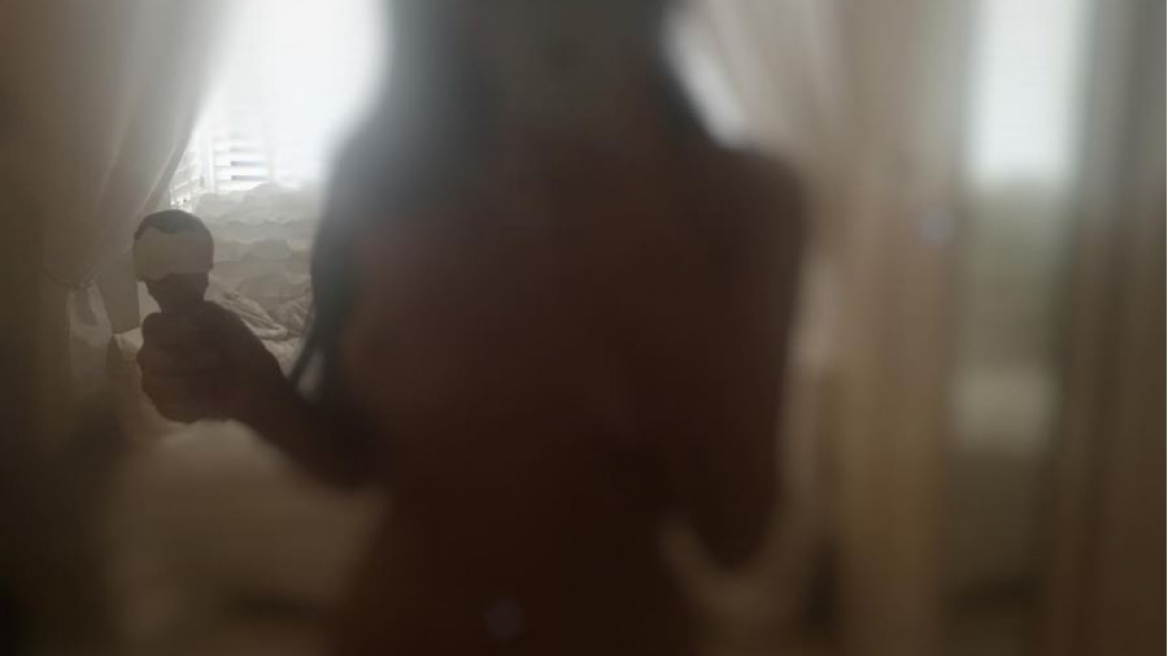 Είναι αυτή η πιο αισθησιακή selfie;