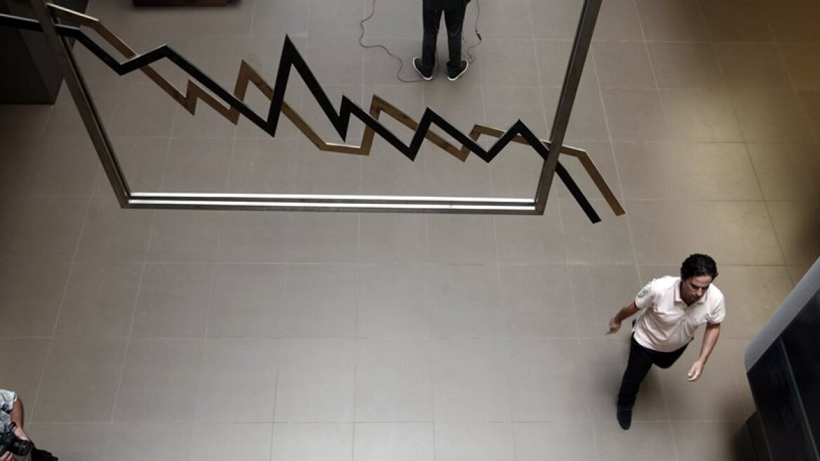 Slight drop in ATHEX index on opening