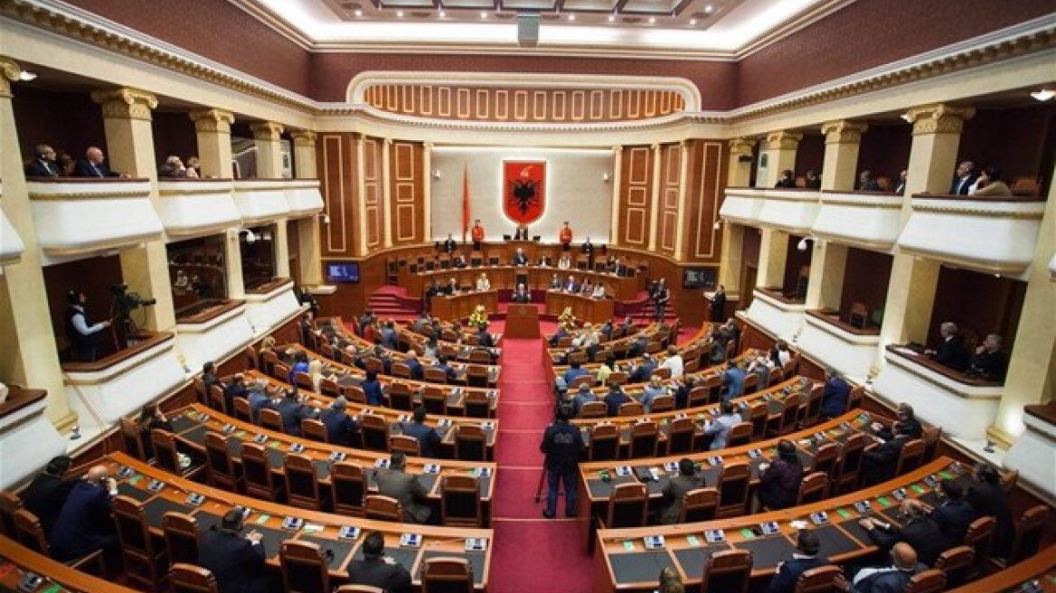 Μέτρα δικαστικής μεταρρύθμισης ενέκρινε η βουλή της Αλβανίας
