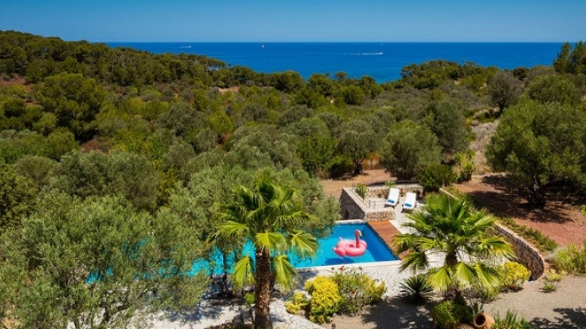 Δείτε τις υπερπολυτελείς βίλες του Richard Branson στη Μαγιόρκα