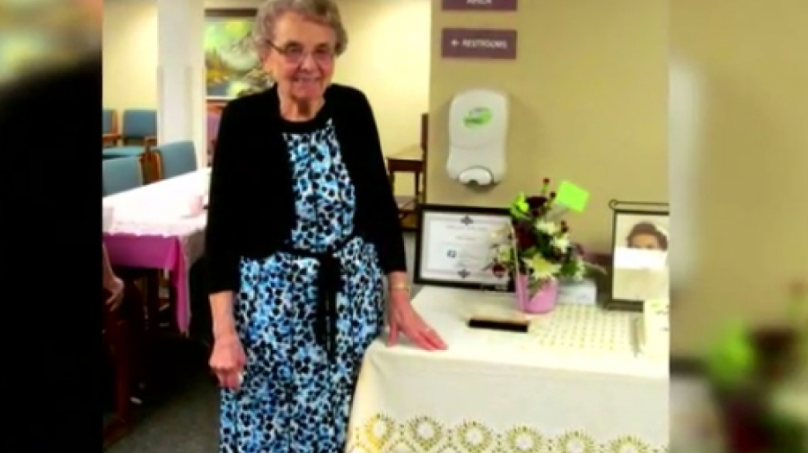 Βγήκε στη σύνταξη μετά από 72 χρόνια δουλειά