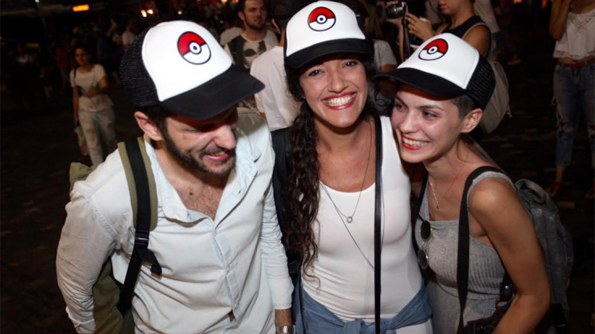 Pokemon Go ‘madness’ grips Greece with thousands descending on downtown Athens (photos)