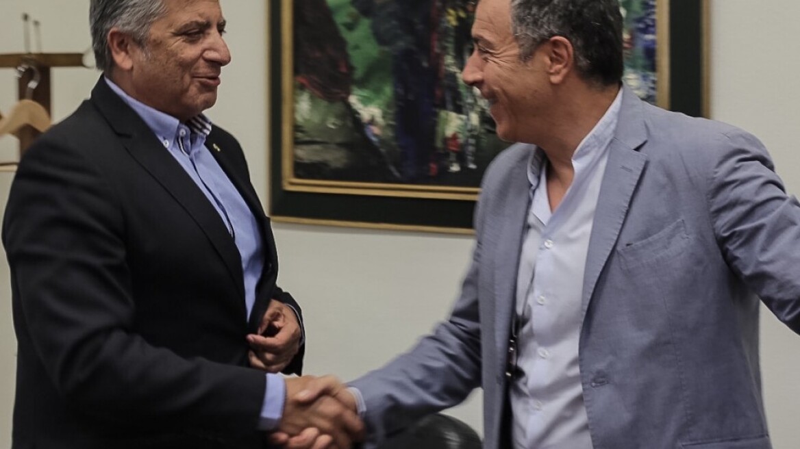 Συνάντηση Θεοδωράκη - Πατούλη για την εύρυθμη λειτουργία των Δήμων