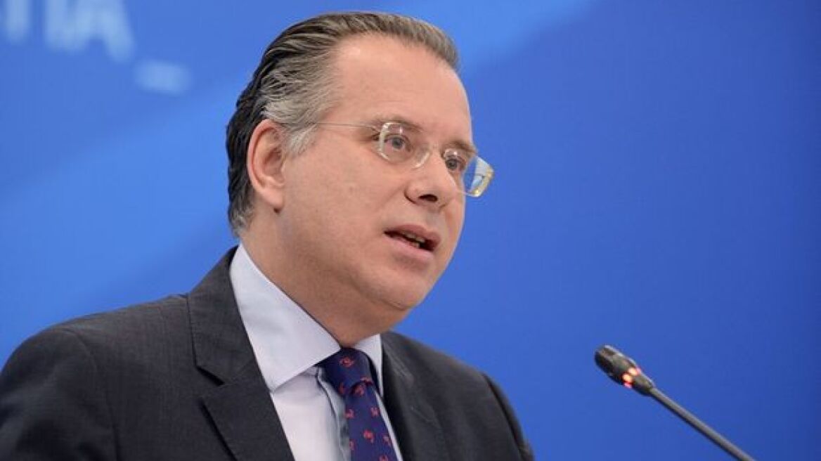 Κουμουτσάκος: Επικοινωνιακή παράσταση οι εξαγγελίες Τσίπρα