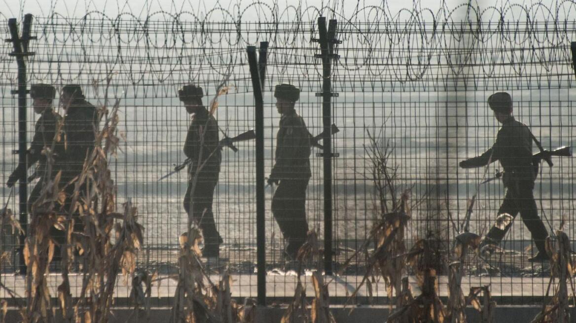 Ο Κιμ Γιονγκ Ουν κατηγορεί την Σεούλ ότι του στέλνει... φίδια