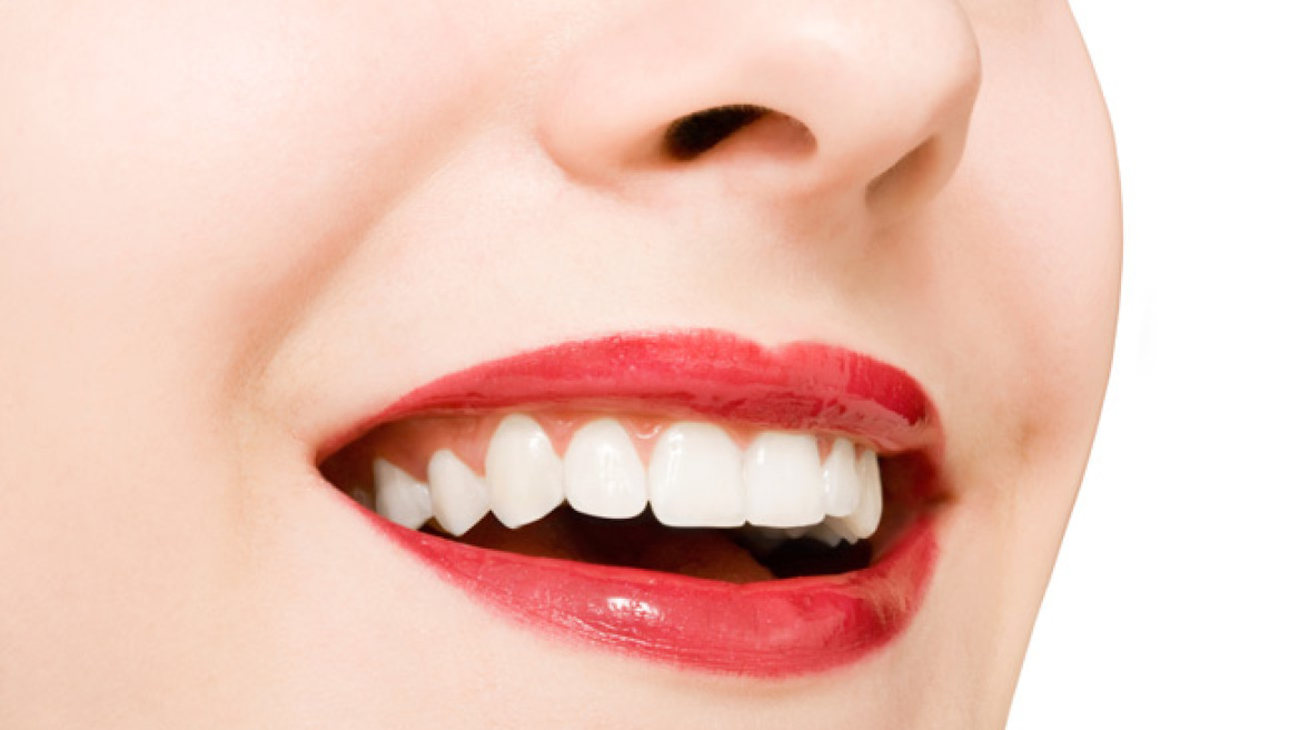 10+1 ερωτήσεις για την λεύκανση των δοντιών