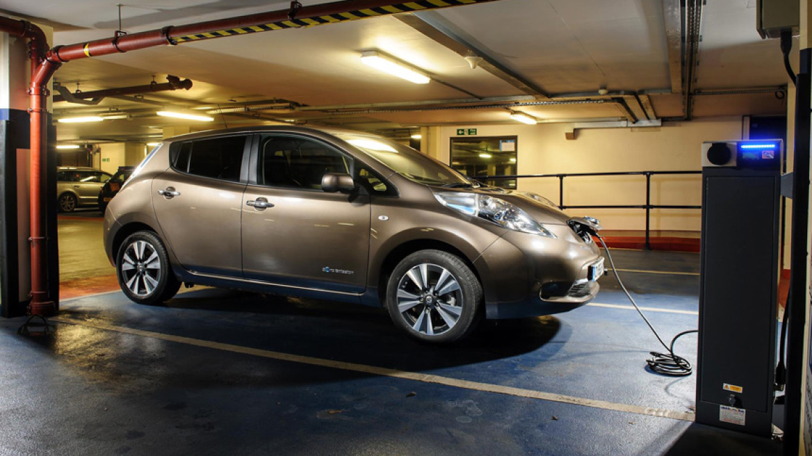 Σε ποια χώρα οι σταθμοί φόρτισης θα ξεπεράσουν τα πρατήρια;