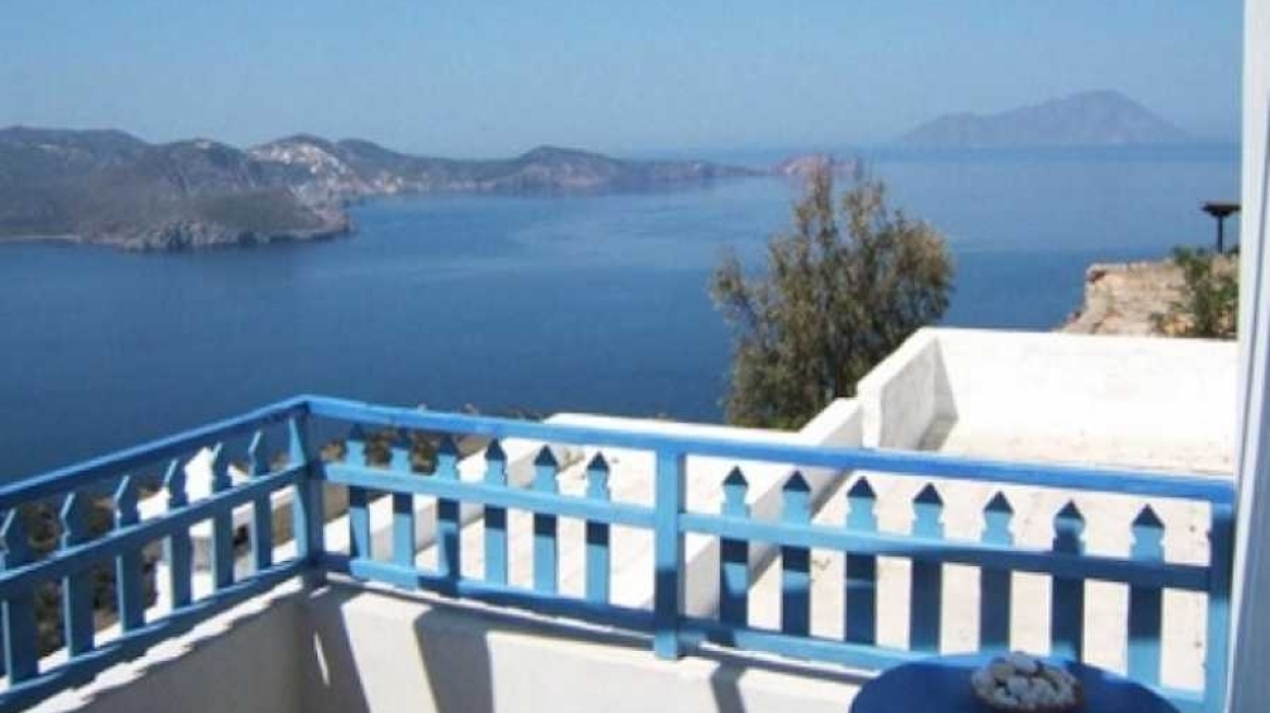 ΥΠΟΙΚ: Ετοιμάζει φόρο 3% στις μισθώσεις ακινήτων μέσω Ιντερνετ