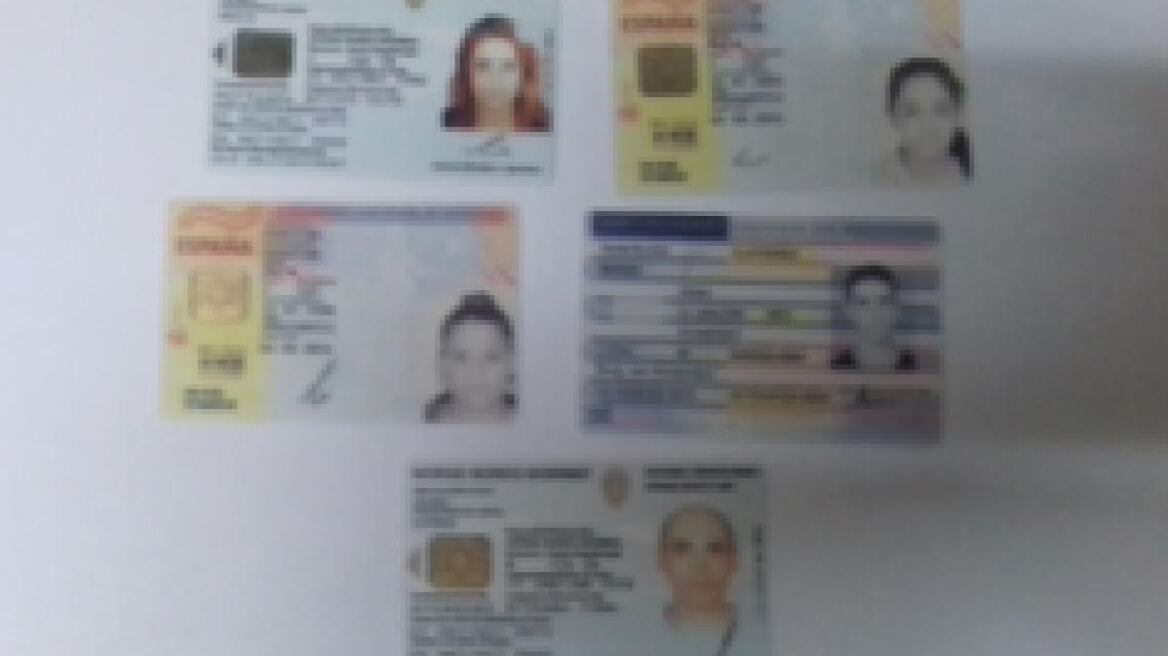 Κάλυμνος: Πλαστές ταυτότητες πoυλούσε Αλβανός διακινητής   