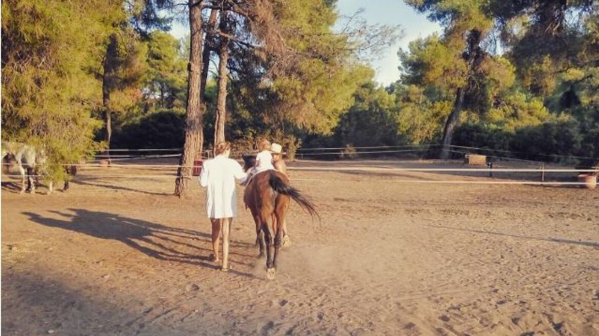 Βίκυ Καγιά: Η μικρή Μπιάνκα πάνω στο άλογο 