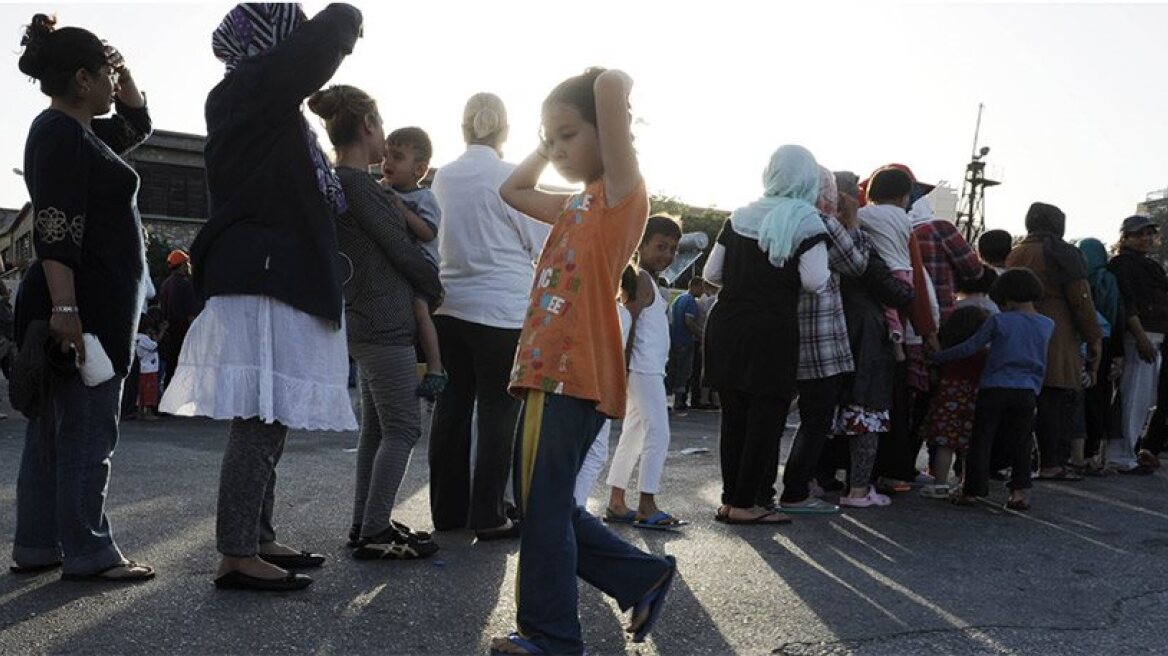 Crete in turmoil after Germany’s decision to send 3,000 refugee to island