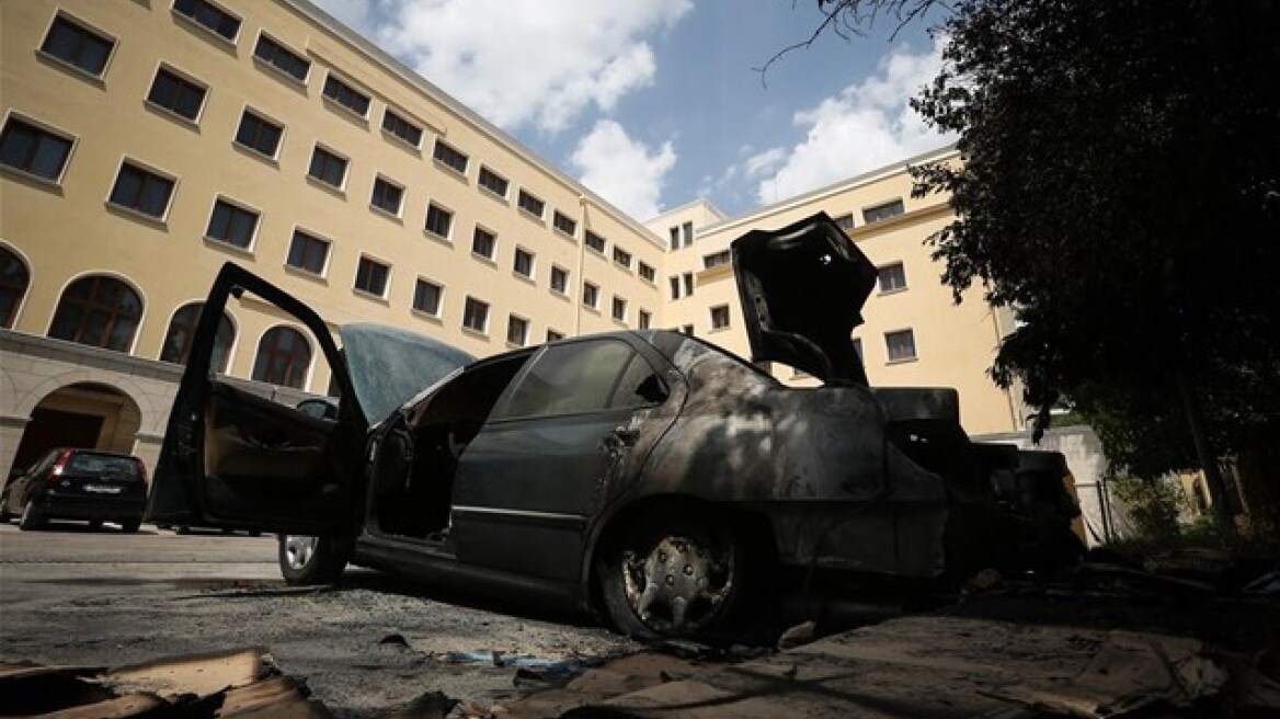 Οι «Αμετανόητοι Αναρχικοί» ανέλαβαν την ευθύνη για την επίθεση στη Μονή Πετράκη