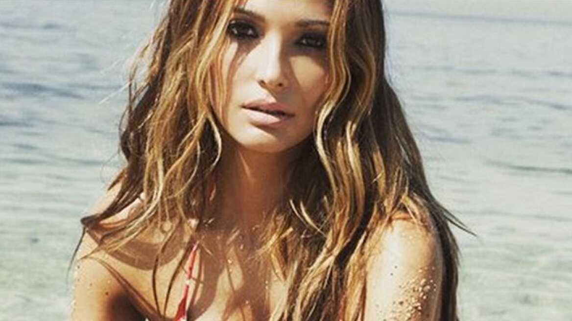 Aleka Kamila oozes sexiness as she dances (video)