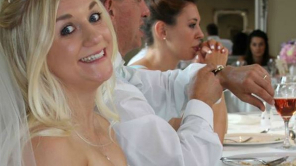 Πουλάει το νυφικό της στο eBay για να βγάλει... τα λεφτά του διαζυγίου!