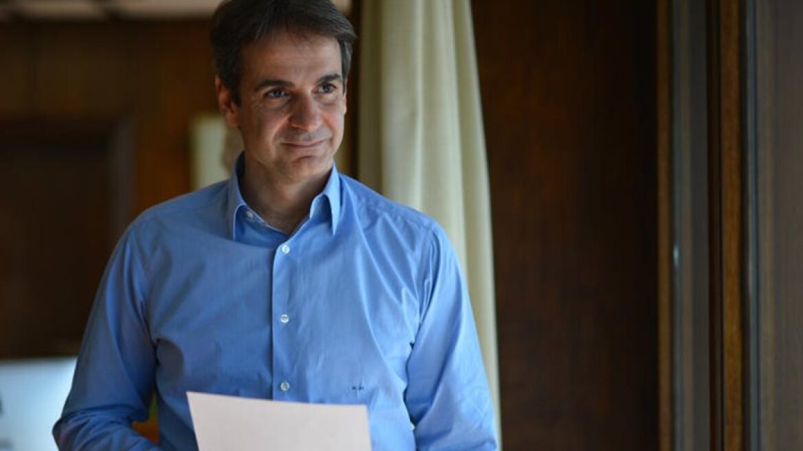 Mitsotakis says ND can lead Greece out of crisis