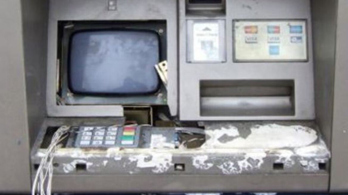 Ανατίναξαν ΑΤΜ στο Πόρτο Ράφτη	