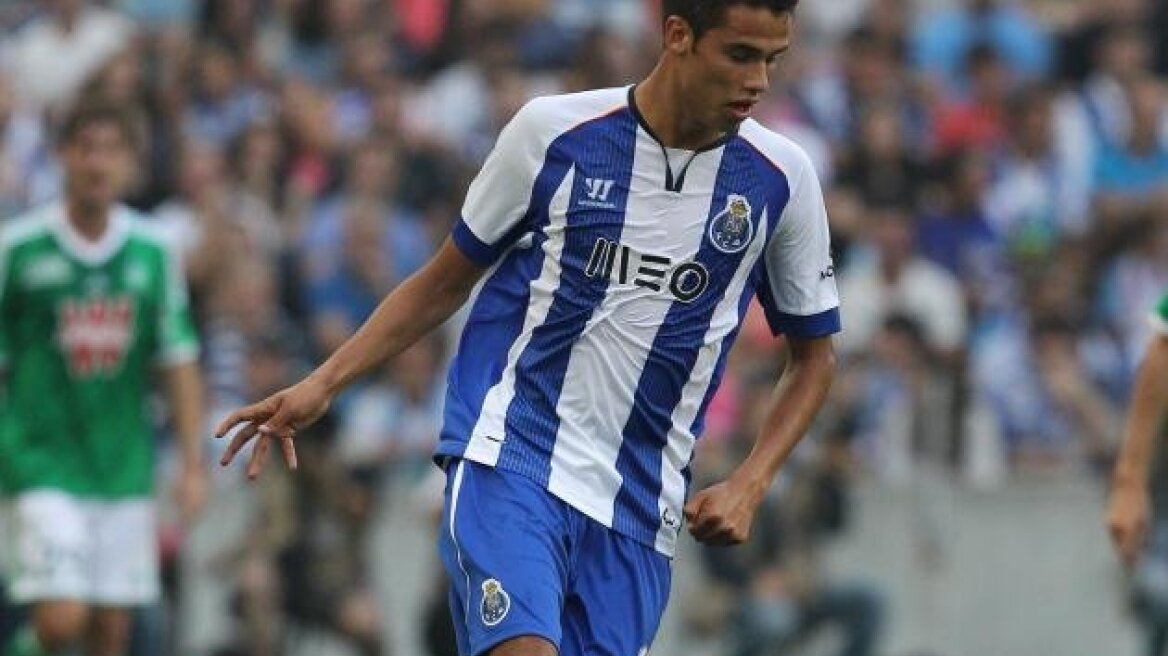 Βίντεο: «Στέλνουν» Ρέγες στον Ολυμπιακό οι Ισπανοί!