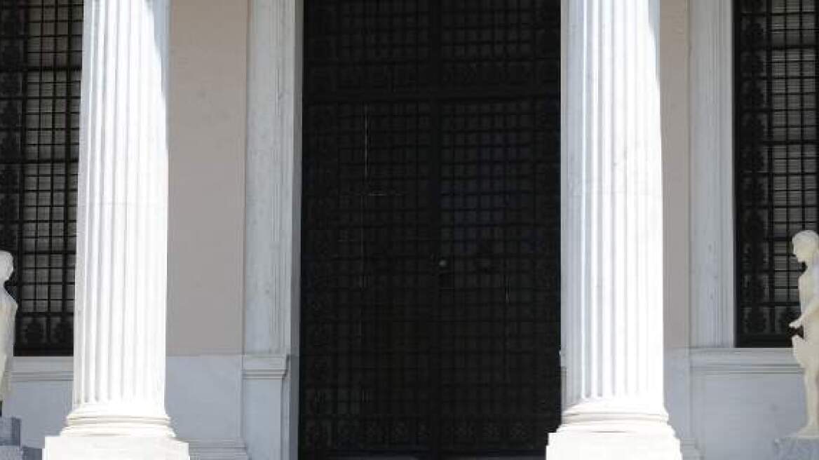 Σενάρια εκλογών βλέπουν τώρα (και) από το εξωτερικό 