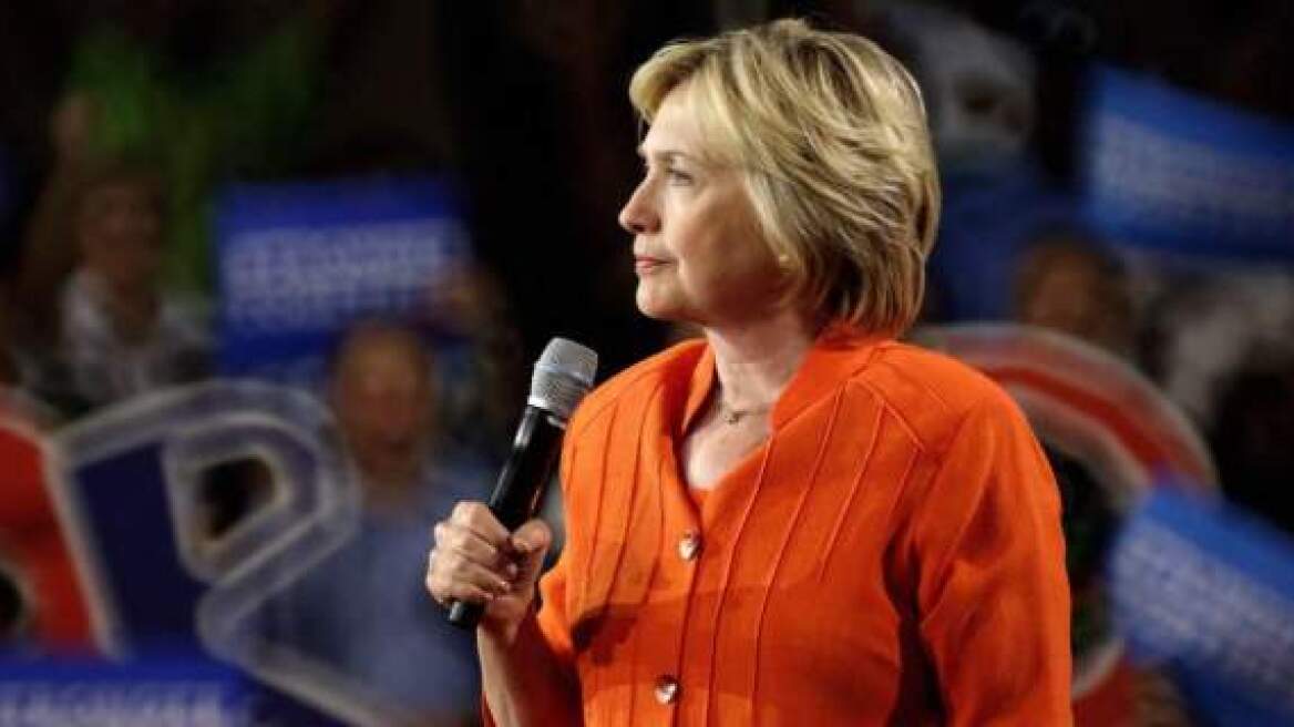 Σε ιστορικό χαμηλό η δημοτικότητα της Χίλαρι Κλίντον