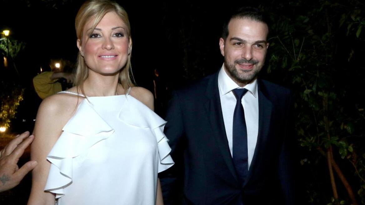 Γαβριήλ Σακελλαρίδης - Ράνια Τζίμα: Εξιτήριο από το μαιευτήριο