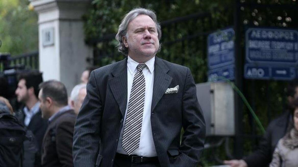 Ο Κατρούγκαλος «απέλυσε» ήδη εργαζόμενους στα κανάλια και τάζει προγράμματα του ΟΑΕΔ