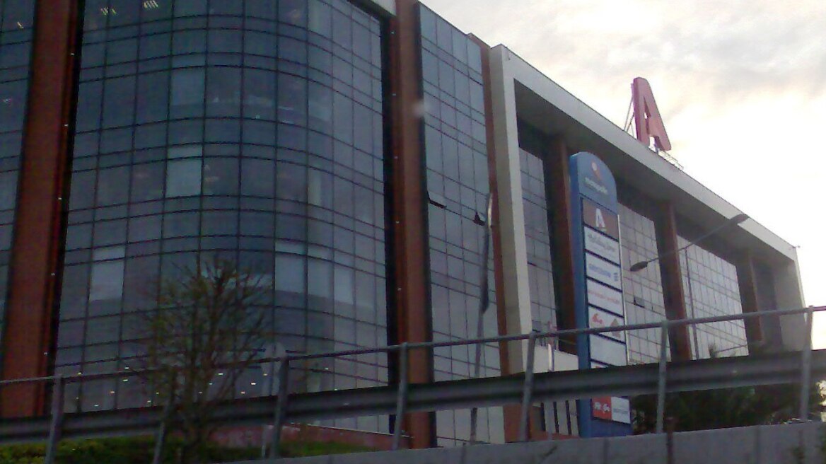 Ο ALPHA υπέβαλε μήνυση κατά του Ιβάν Σαββίδη