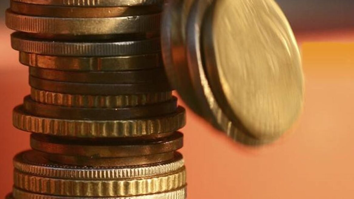 Αποπληθωρισμός 0,9% τον Αύγουστο παρά τους επιπλέον φόρους