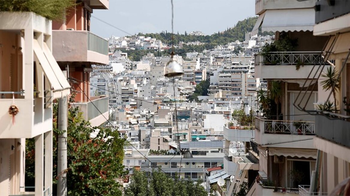 Greek banks plan to restructure ‘bad house loans’