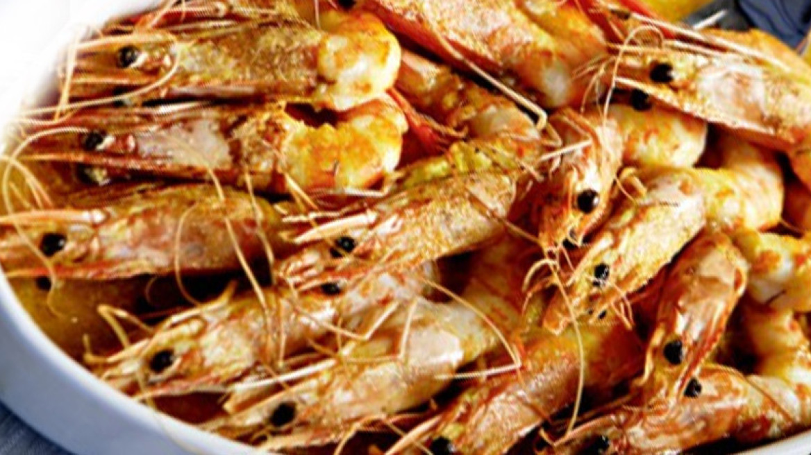 Γαρίδες στο φούρνο με βούτυρο και λεμόνι