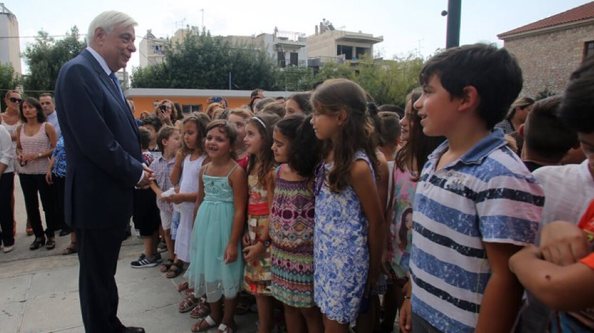 President of Hellenic Republic to students: you should pursue distinction