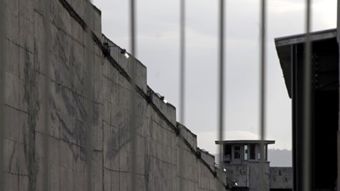 Σωφρονιστικοί υπάλληλοι κατά υπ. Δικαιοσύνης: Καταγγέλλουν ψέματα, απειλές και διαρροές 