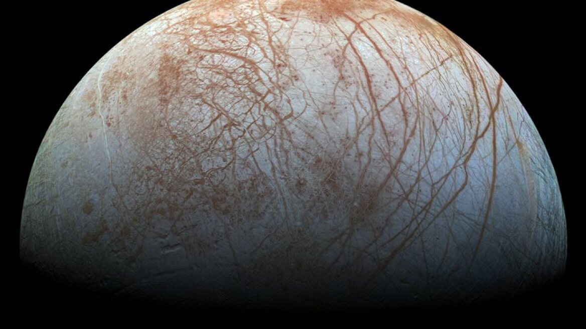  NASA: Activity spied on Europa