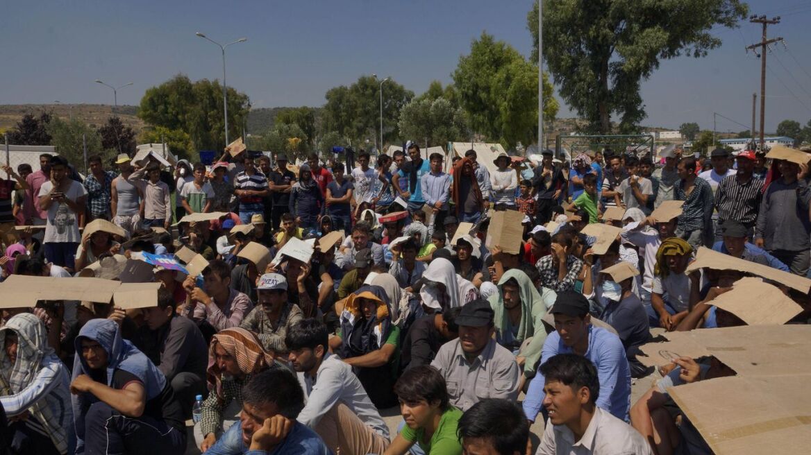 Bild: Πάνω από 10.000 πρόσφυγες «αγνοούνται» από την Ελλάδα