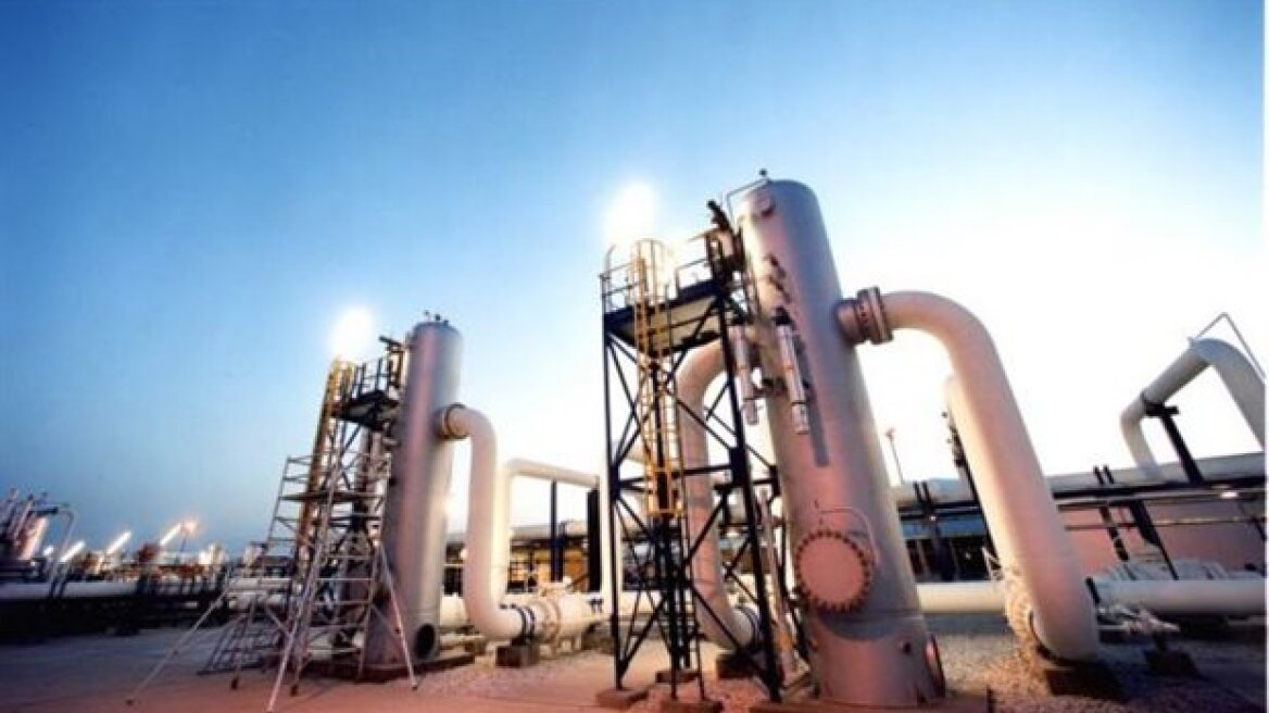 Reuters: Στην Αθήνα οι Aζέροι της Socar για τον ΔΕΣΦΑ