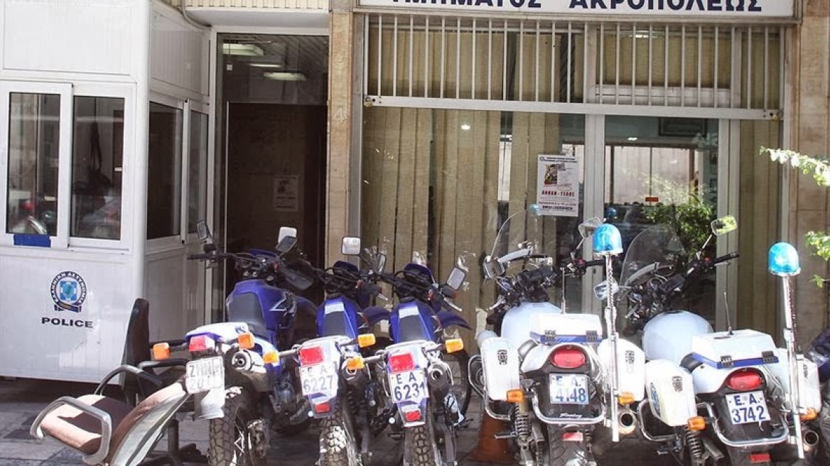 Κλείνουν 3 στα 10 αστυνομικά τμήματα – «Καταργούν» τη Δίωξη Ναρκωτικών 