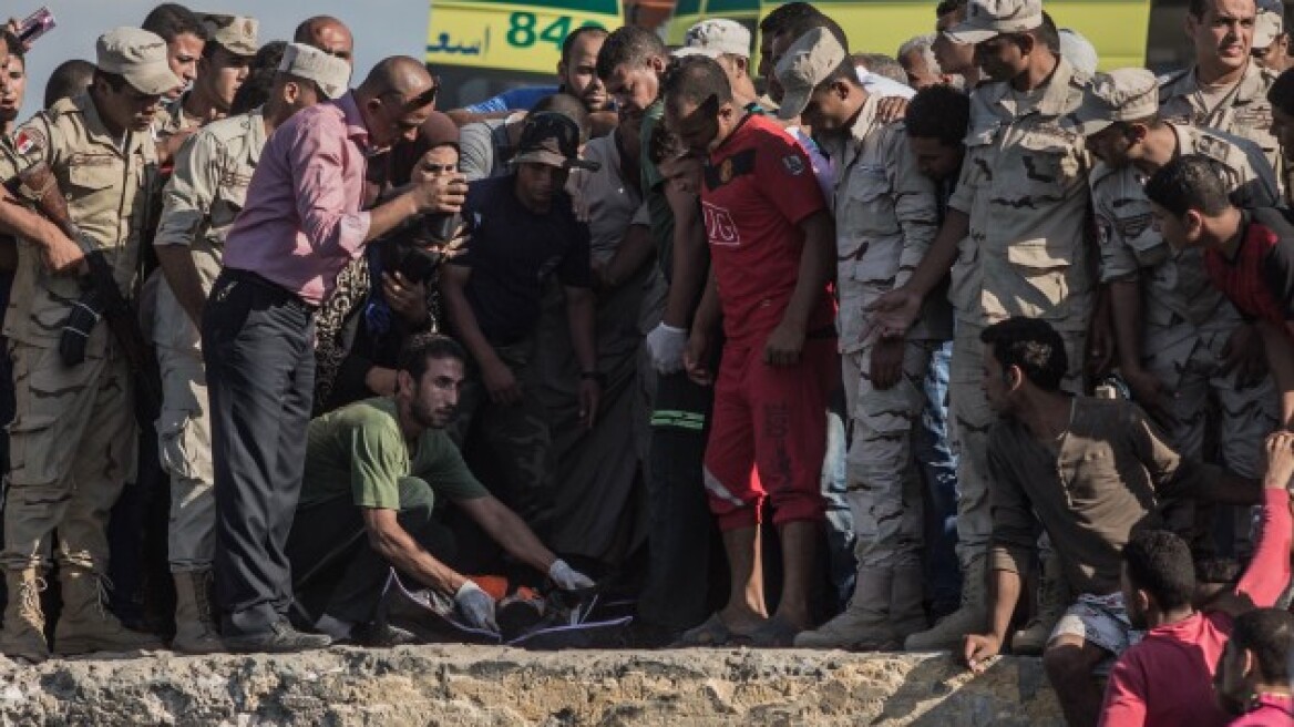 Πάνω από 100 οι νεκροί της τραγωδίας στην Αίγυπτο