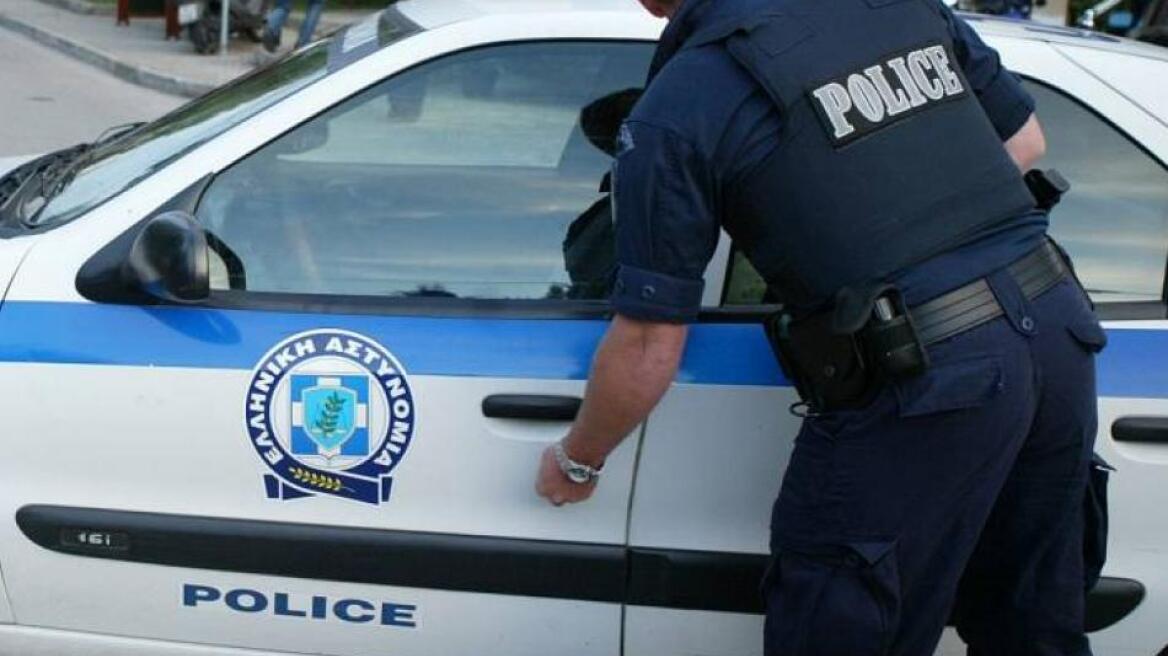 Τρίκαλα: Έκλεβαν κινητά, οινοπνευματώδη ακόμη και… κόλλες!