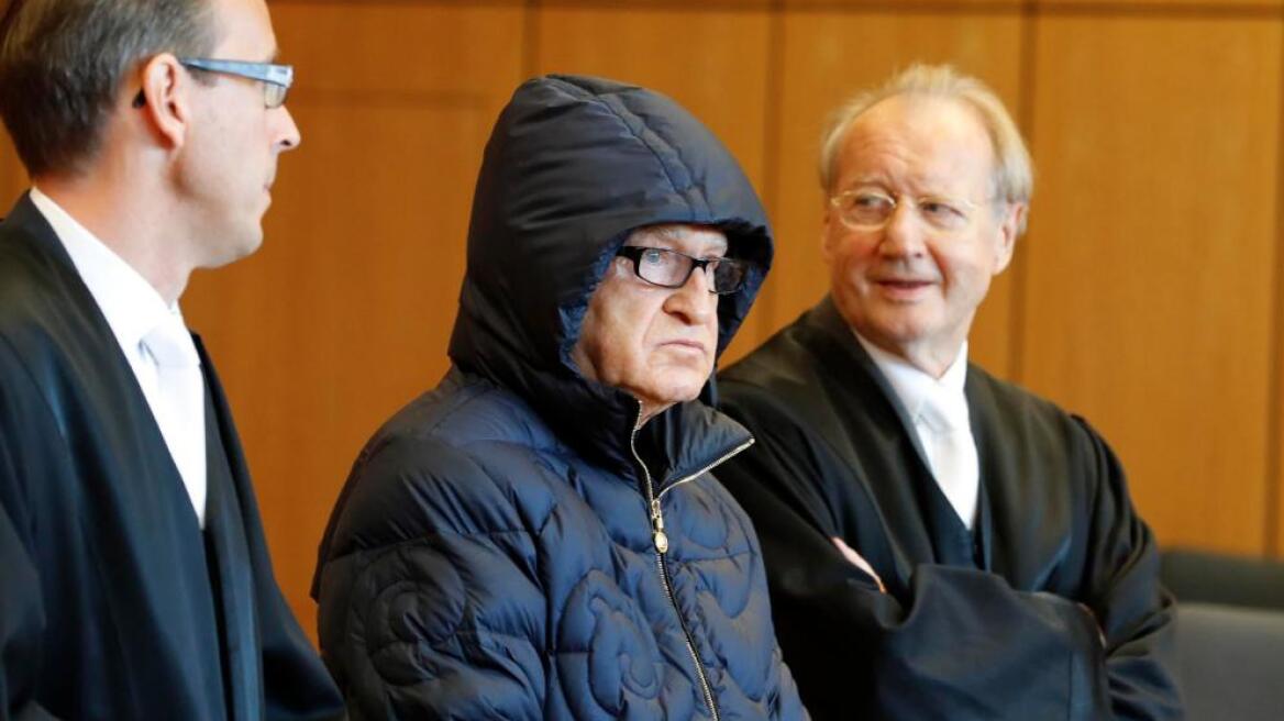 Βίντεο: Στο δικαστήριο για φοροδιαφυγή ο «Γερμανός James Bond»