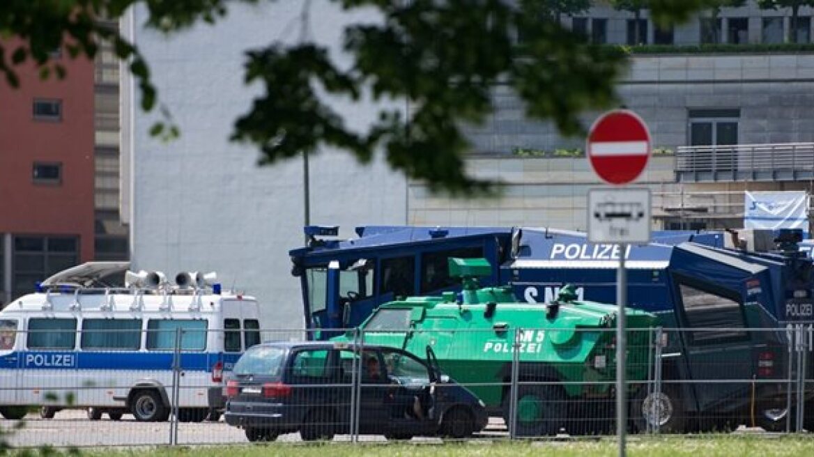 Δύο μικρές βομβιστικές επιθέσεις στη Δρέσδη «τρόμαξαν» χθες την Γερμανία