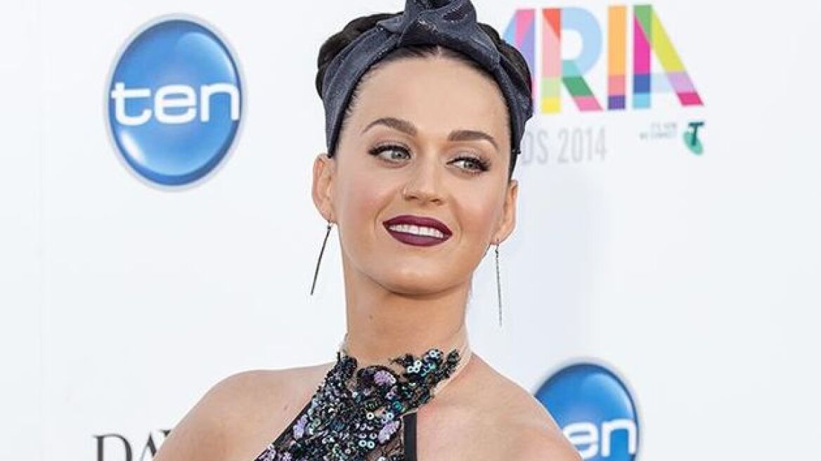 Video: Katy Perry naked for Hillary