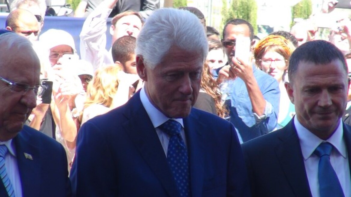 Σε λαϊκό προσκύνημα εκτίθεται η σορός του Σιμόν Πέρες