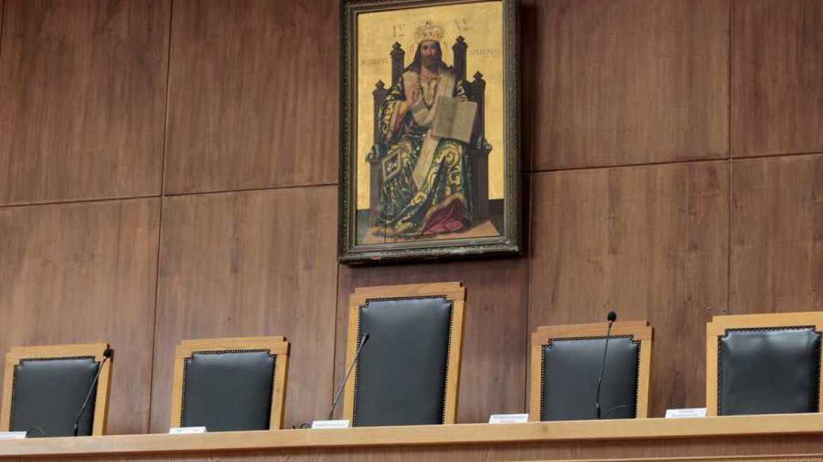 Αναδρομικές επιστροφές φόρου 2.500 - 15.000 ευρώ σε δικαστικούς