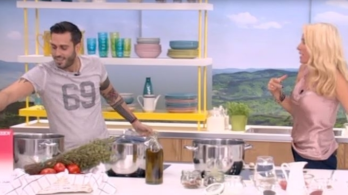 Δείτε πώς αποκάλεσε ο νέος μάγειρας την Ελένη Μενεγάκη στον «αέρα» 
